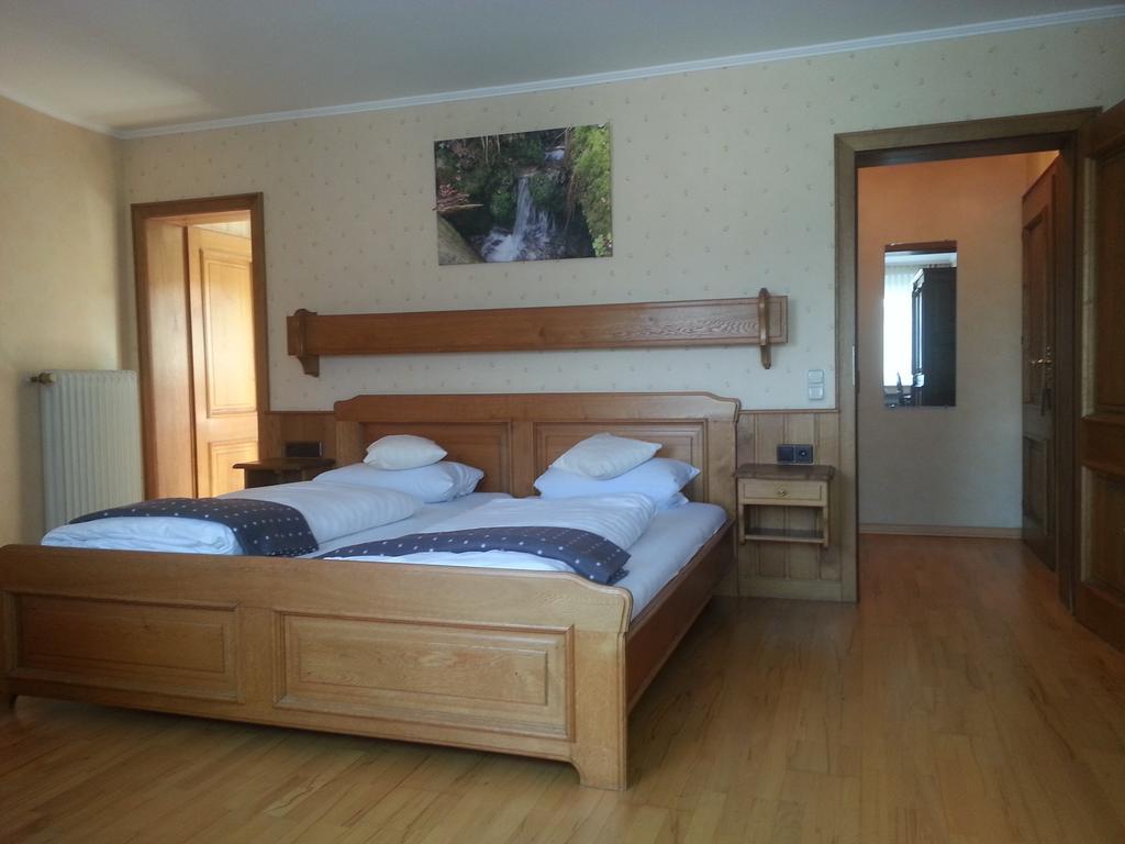 Hotel Ritschlay Bollendorf Bagian luar foto