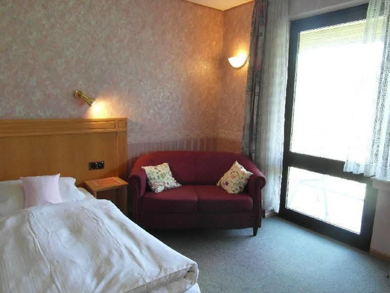 Hotel Ritschlay Bollendorf Bagian luar foto